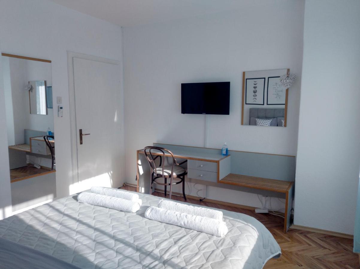 The House Apartments & Guest Rooms Ohrid Extérieur photo